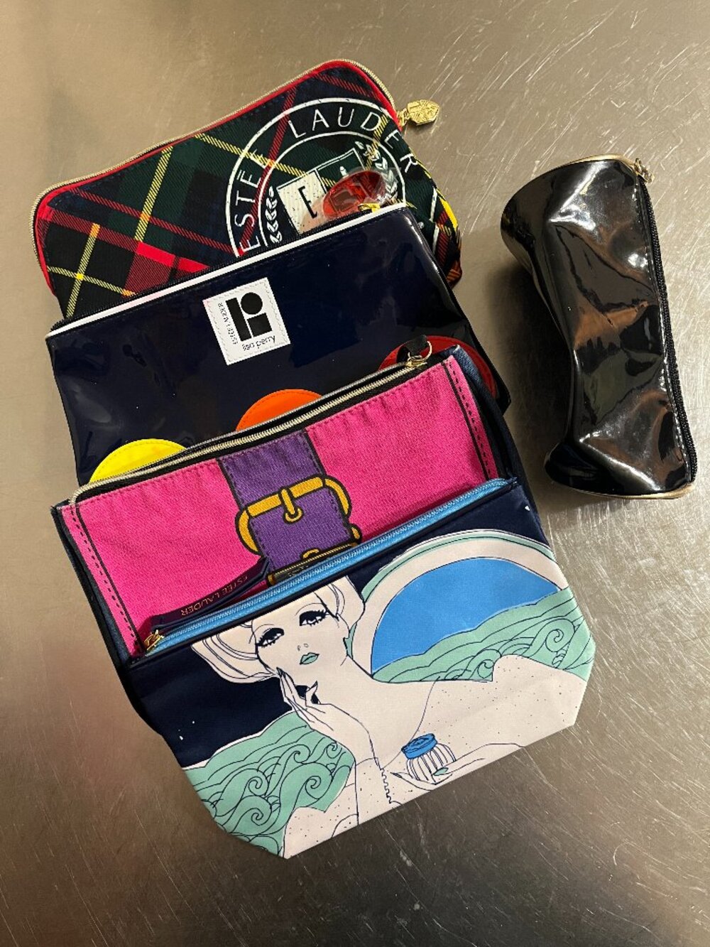 ESTEE LAUDER Assorted Pouch Clutch Cosmetic Bag Wristlet